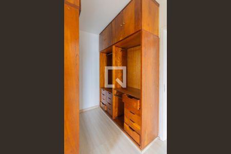 Apartamento à venda com 200m², 4 quartos e 3 vagassuite 1 (closet)