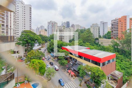 Apartamento à venda com 200m², 4 quartos e 3 vagasvaranda