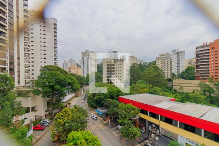 Apartamento à venda com 200m², 4 quartos e 3 vagasVaranda
