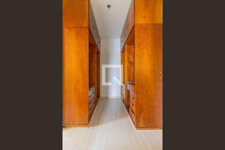 Apartamento à venda com 200m², 4 quartos e 3 vagassuite 1 (closet)