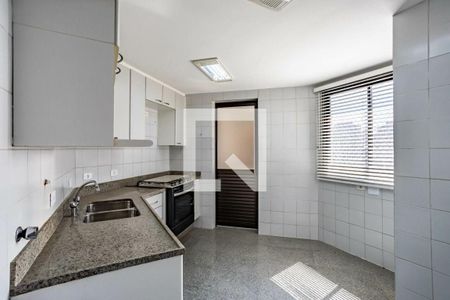 Apartamento à venda com 150m², 4 quartos e 3 vagas