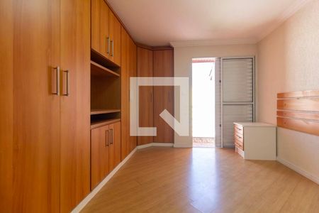 Quarto 2 de casa de condomínio para alugar com 2 quartos, 95m² em Vila Esperança, São Paulo