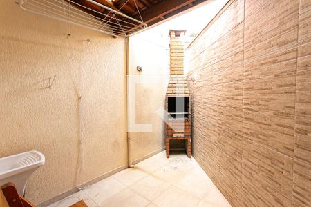 Casa de condomínio à venda com 95m², 2 quartos e 1 vaga Casa de condomínio à venda com 95m², 2 quartos e 1 vagaQuintal e Área de Serviço