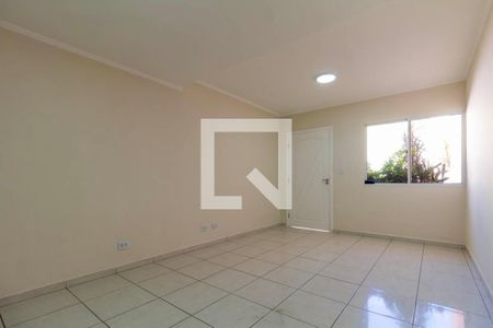 Sala de casa de condomínio para alugar com 2 quartos, 95m² em Vila Esperança, São Paulo