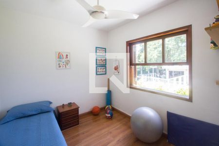 Casa à venda com 317m², 4 quartos e 4 vagas Casa à venda com 317m², 4 quartos e 4 vagasQuarto 1