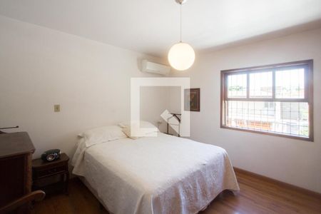 Suíte de casa à venda com 4 quartos, 316m² em Granja Julieta, São Paulo