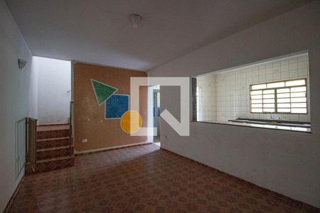 Sala de casa à venda com 5 quartos, 150m² em Conjunto Residencial José Bonifácio, São Paulo