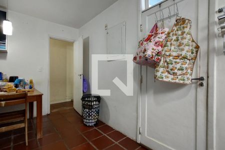 Casa de condomínio à venda com 360m², 3 quartos e 2 vagas Casa de condomínio à venda com 360m², 3 quartos e 2 vagasCozinha
