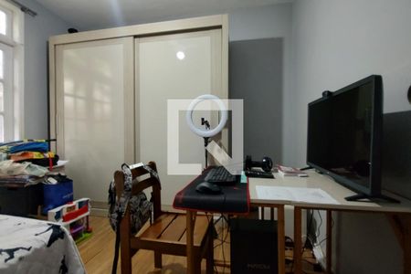 Casa de condomínio à venda com 360m², 3 quartos e 2 vagas Casa de condomínio à venda com 360m², 3 quartos e 2 vagasQuarto 1