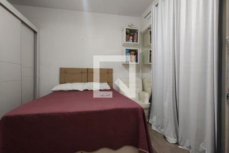 Casa de condomínio à venda com 360m², 3 quartos e 2 vagas Casa de condomínio à venda com 360m², 3 quartos e 2 vagasQuarto 2 - Suíte