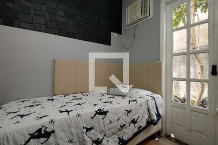 Casa de condomínio à venda com 360m², 3 quartos e 2 vagas Casa de condomínio à venda com 360m², 3 quartos e 2 vagasQuarto 1