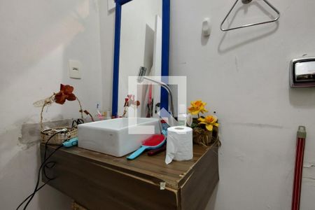 Casa de condomínio à venda com 360m², 3 quartos e 2 vagas Casa de condomínio à venda com 360m², 3 quartos e 2 vagasBanheiro Social