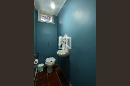 Casa de condomínio à venda com 360m², 3 quartos e 2 vagas Casa de condomínio à venda com 360m², 3 quartos e 2 vagasLavabo