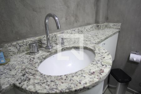 Banheiro de kitnet/studio para alugar com 1 quarto, 20m² em Vila Mariana, São Paulo