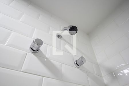 Banheiro de kitnet/studio para alugar com 1 quarto, 20m² em Vila Mariana, São Paulo