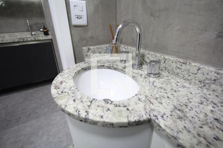 Banheiro de kitnet/studio à venda com 1 quarto, 20m² em Vila Mariana, São Paulo