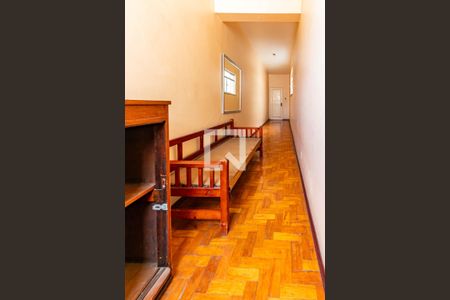 Apartamento à venda com 130m², 3 quartos e sem vaga Apartamento à venda com 130m², 3 quartos e sem vagaCorredor