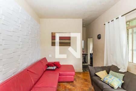 Casa à venda com 159m², 3 quartos e 2 vagas