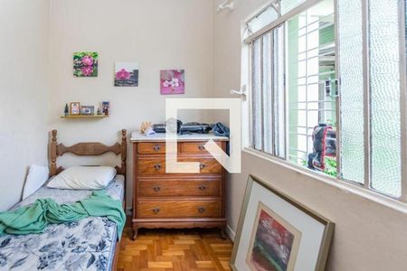 Casa à venda com 159m², 3 quartos e 2 vagas