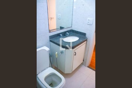 Apartamento para alugar com 70m², 3 quartos e 1 vagaBanheiro 