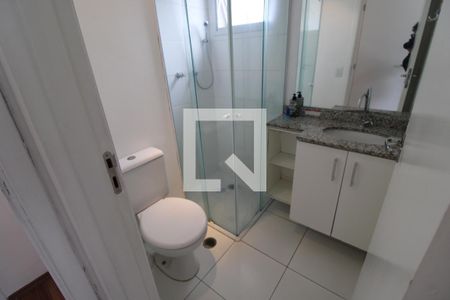 Banheiro da Suíte de apartamento para alugar com 3 quartos, 70m² em Vila Suzana, São Paulo