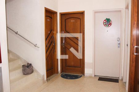 Sala Porta de Entrada de apartamento para alugar com 2 quartos, 74m² em Botafogo, Rio de Janeiro