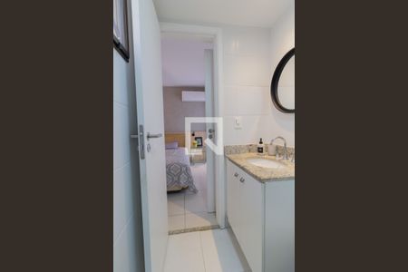 Apartamento à venda com 138m², 3 quartos e 3 vagas Apartamento à venda com 138m², 3 quartos e 3 vagasBanheiro da Suíte 2
