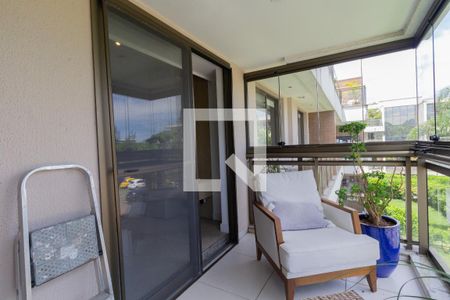 Apartamento à venda com 138m², 3 quartos e 3 vagas Apartamento à venda com 138m², 3 quartos e 3 vagasVaranda da Sala