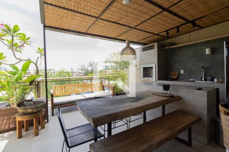 Apartamento à venda com 138m², 3 quartos e 3 vagas Apartamento à venda com 138m², 3 quartos e 3 vagasVaranda gourmet