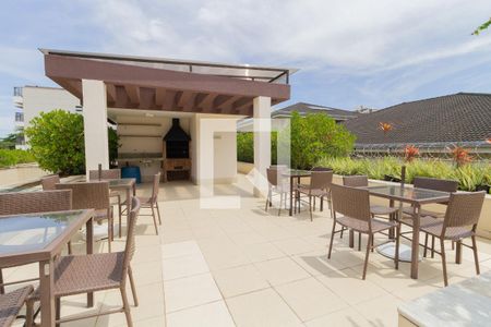 Apartamento à venda com 138m², 3 quartos e 3 vagas Apartamento à venda com 138m², 3 quartos e 3 vagasÁrea comum - Churrasqueira