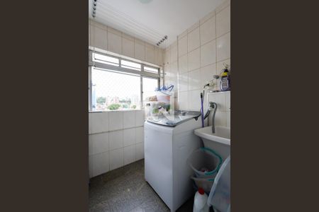 Apartamento à venda com 64m², 2 quartos e 1 vaga Apartamento à venda com 64m², 2 quartos e 1 vagaÁrea de serviço