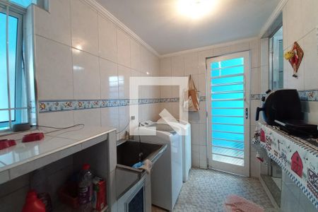 Casa à venda com 240m², 3 quartos e 2 vagasÁrea de Serviço