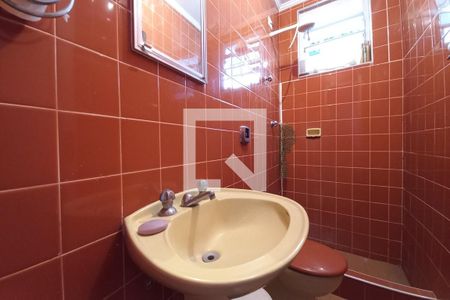 Casa à venda com 240m², 3 quartos e 2 vagasBanheiro de Serviço