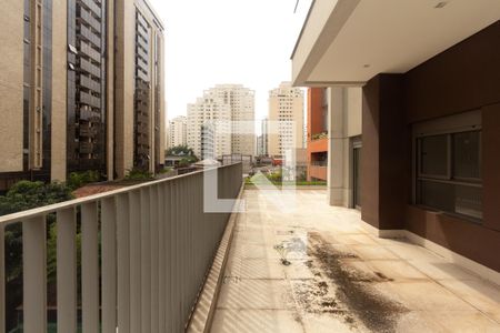 Apartamento à venda com 131m², 2 quartos e 1 vagaVaranda
