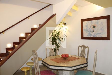 Sala de casa à venda com 3 quartos, 180m² em Vila Anglo Brasileira, São Paulo