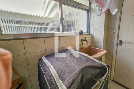 Apartamento para alugar com 82m², 2 quartos e 1 vagaÁrea de Serviço