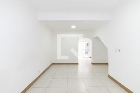 Sala de casa para alugar com 2 quartos, 125m² em Vila Olímpia, São Paulo
