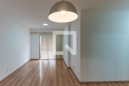 Sala de apartamento para alugar com 3 quartos, 90m² em Centro, Campinas