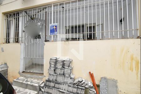 Casa para alugar com 40m², 1 quarto e sem vaga Casa para alugar com 40m², 1 quarto e sem vagaFachada