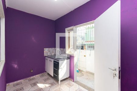 Sala/Cozinha de casa para alugar com 1 quarto, 40m² em Vila Irmaos Arnoni, São Paulo