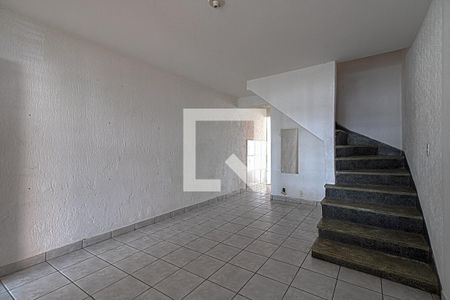 sala_2 de casa para alugar com 3 quartos, 160m² em São João Clímaco, São Paulo