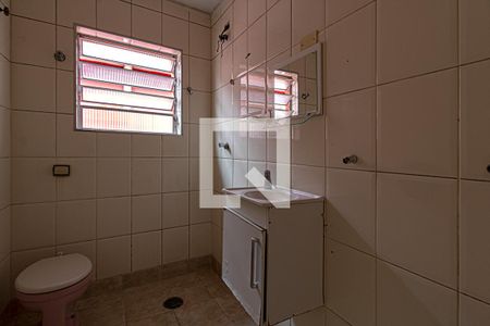 Casa para alugar com 160m², 3 quartos e 1 vagabanheiro social 2_2