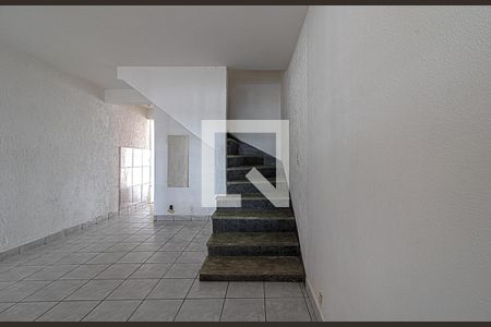 acesso para os pisos_1 de casa para alugar com 3 quartos, 160m² em São João Clímaco, São Paulo