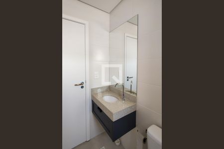 Apartamento para alugar com 65m², 2 quartos e 1 vaga Apartamento para alugar com 65m², 2 quartos e 1 vagaBanheiro