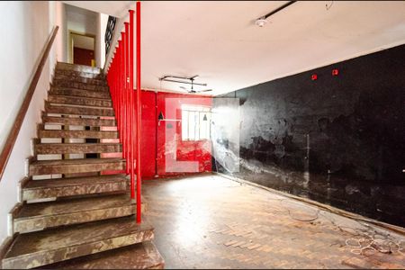 Sala de casa para alugar com 5 quartos, 120m² em Saúde, São Paulo