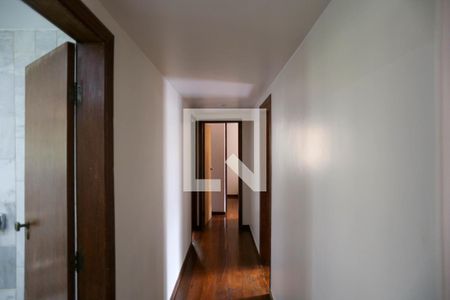 Corredor  de apartamento para alugar com 4 quartos, 214m² em Sion, Belo Horizonte