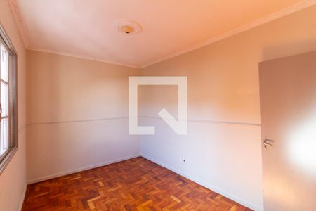 Casa à venda com 300m², 5 quartos e 2 vagasCasa 1 - Quarto 2