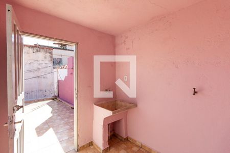 Casa à venda com 300m², 5 quartos e 2 vagasCasa 1 - Área de Serviço