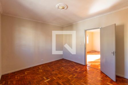 Casa 1 - Quarto 1 de casa à venda com 5 quartos, 300m² em Vila Granada, São Paulo