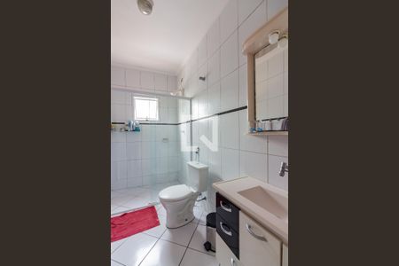 Casa à venda com 212m², 3 quartos e 4 vagas Casa à venda com 212m², 3 quartos e 4 vagasBanheiro da Suíte 1